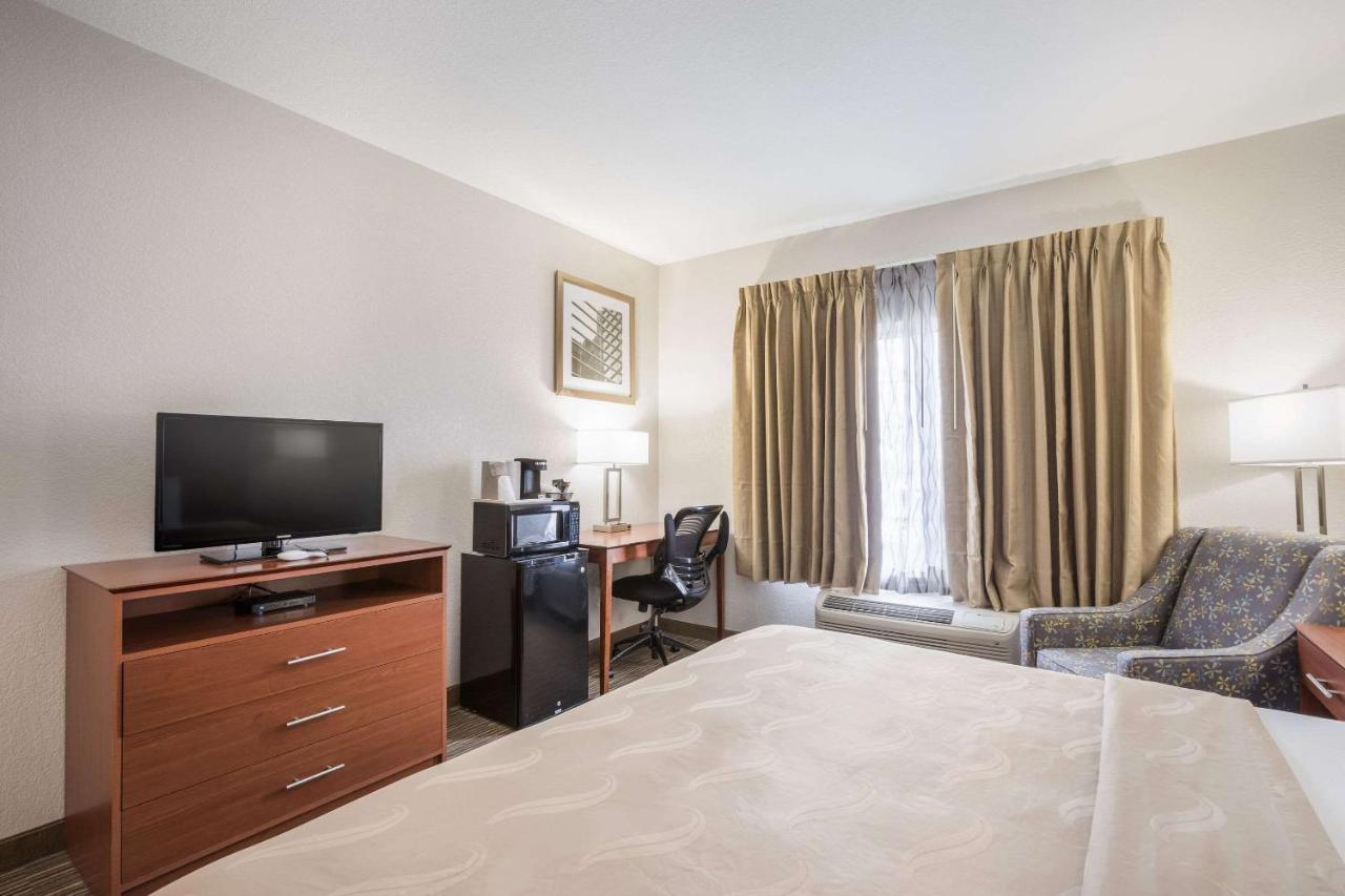 Quality Inn & Suites Lodi I-90 Luaran gambar