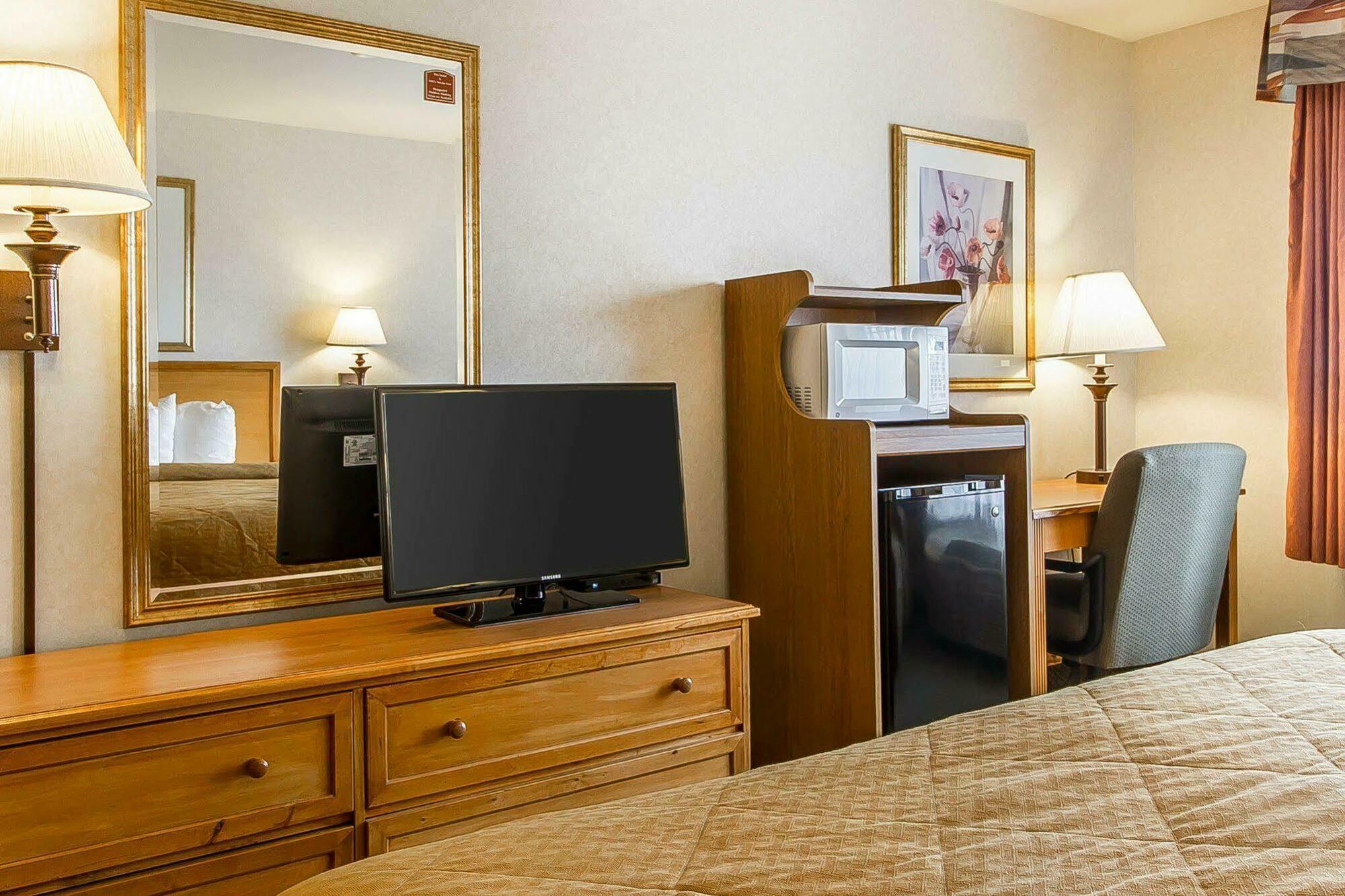 Quality Inn & Suites Lodi I-90 Luaran gambar