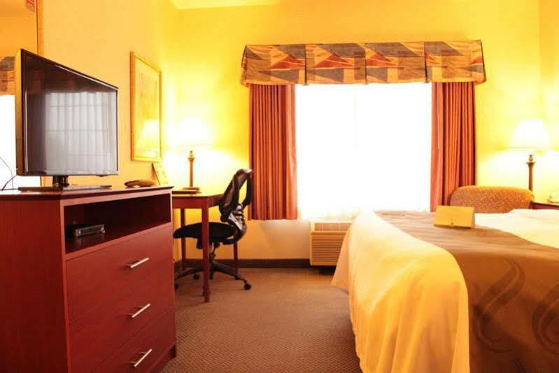 Quality Inn & Suites Lodi I-90 Luaran gambar